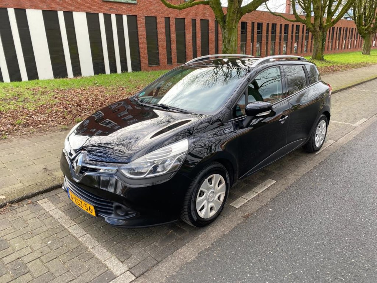 Renault Clio Estate - 1.5 dCi ECO Expression MET NAVIGATIE EXPORT PRIJS - AutoWereld.nl