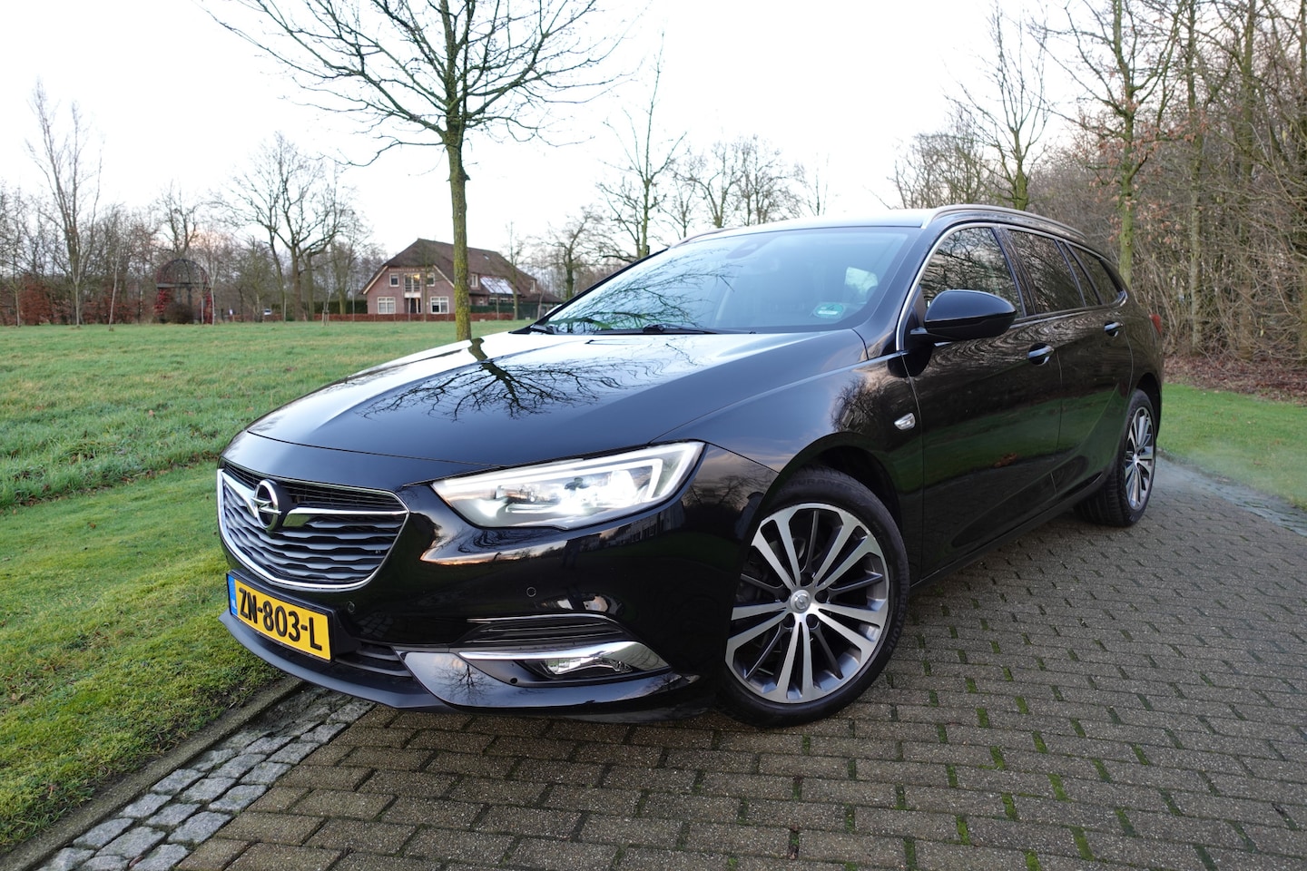 Opel Insignia Sports Tourer - 1.5 Turbo Innovation | NAP | LED | Stuurwiel verw. | Stoelverw. | Keyless | 18 inch | Elec - AutoWereld.nl