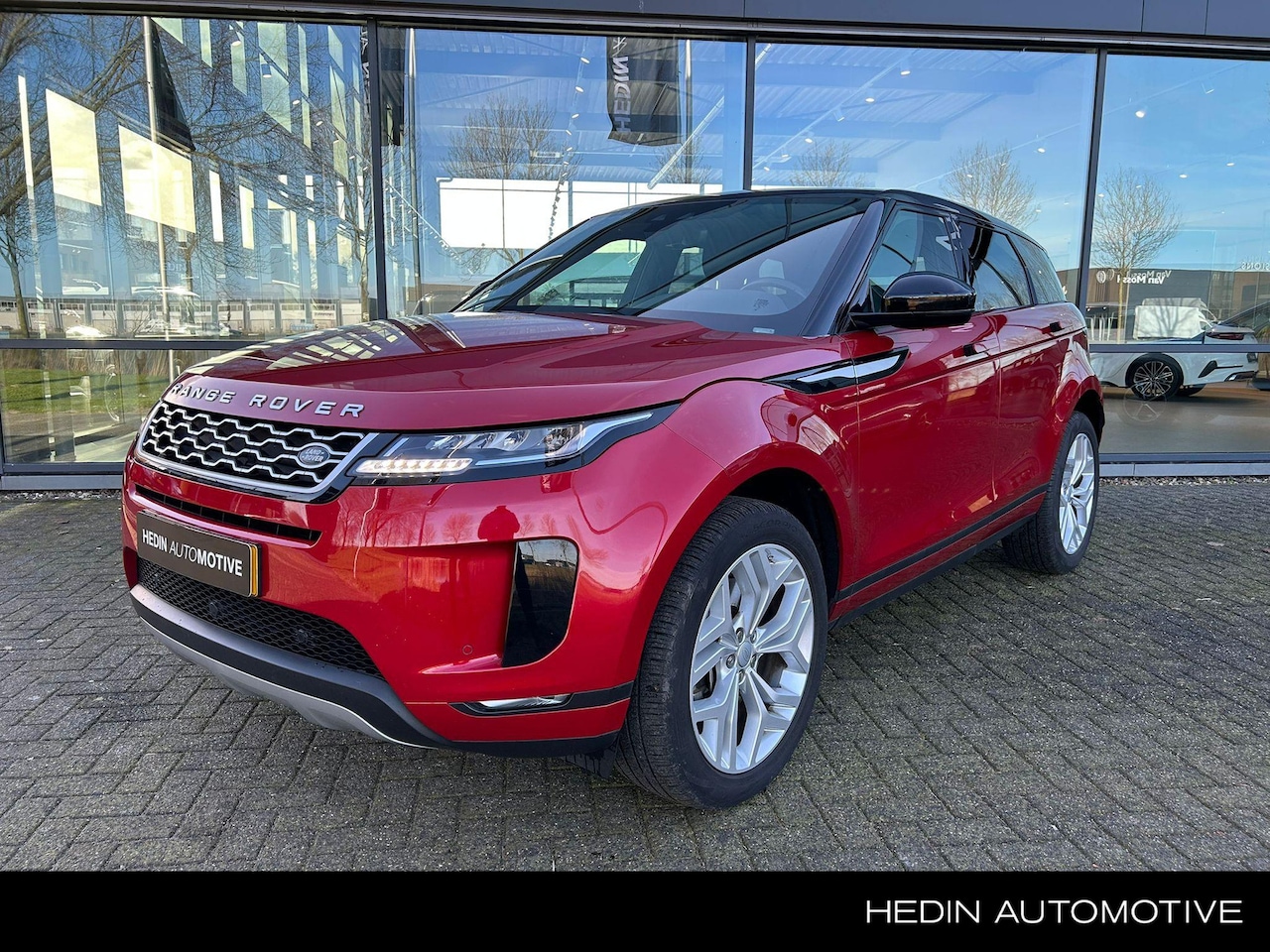 Land Rover Range Rover Evoque - 2.0 P200 AWD Hello Edition AIRCO | CAMERA | NAVI |WINTERPAKKET | LM VELGEN 20" - AutoWereld.nl