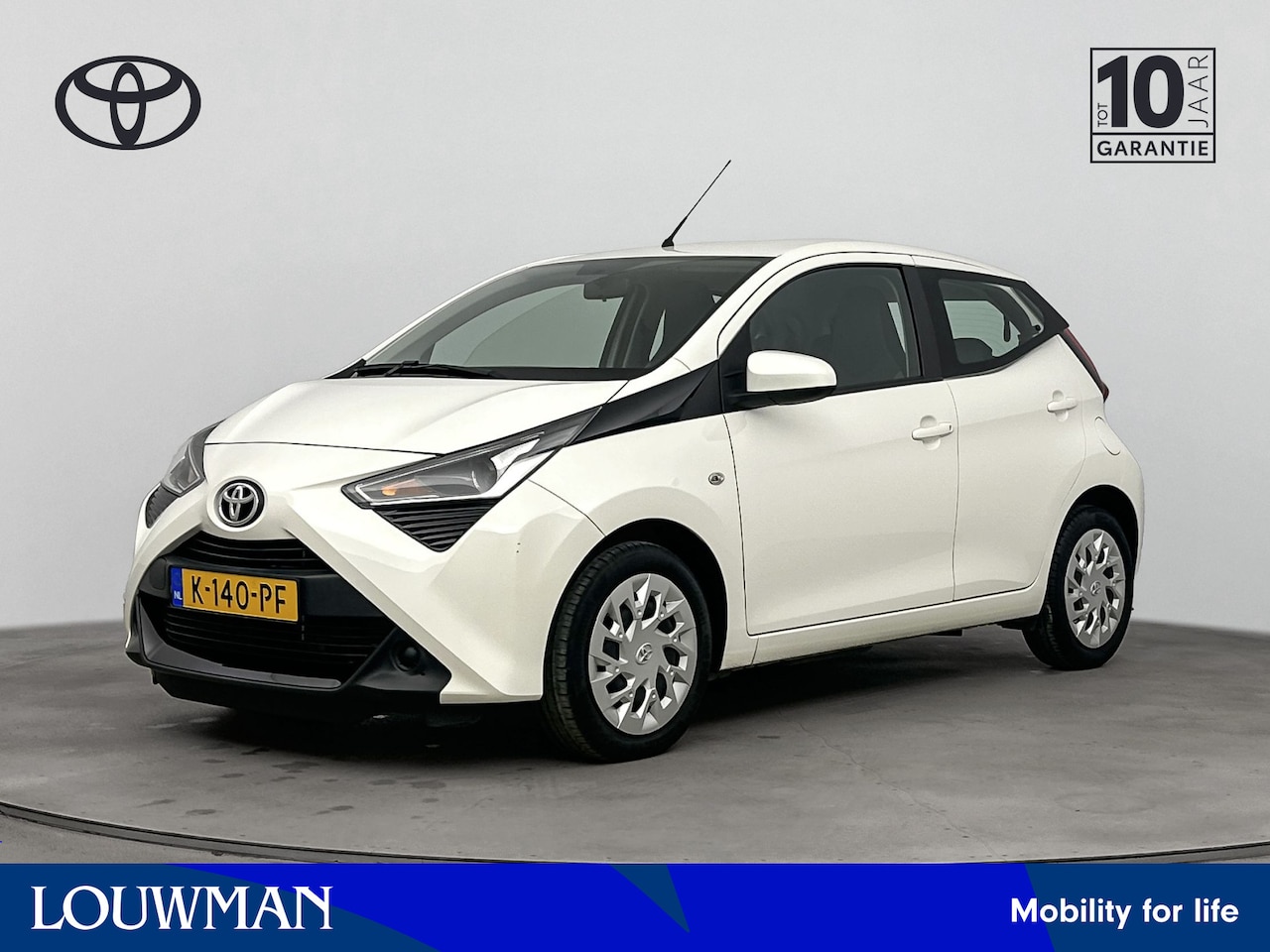 Toyota Aygo - 1.0 VVT-i x-play | Airco | Parkeercamera | NL-Auto | - AutoWereld.nl