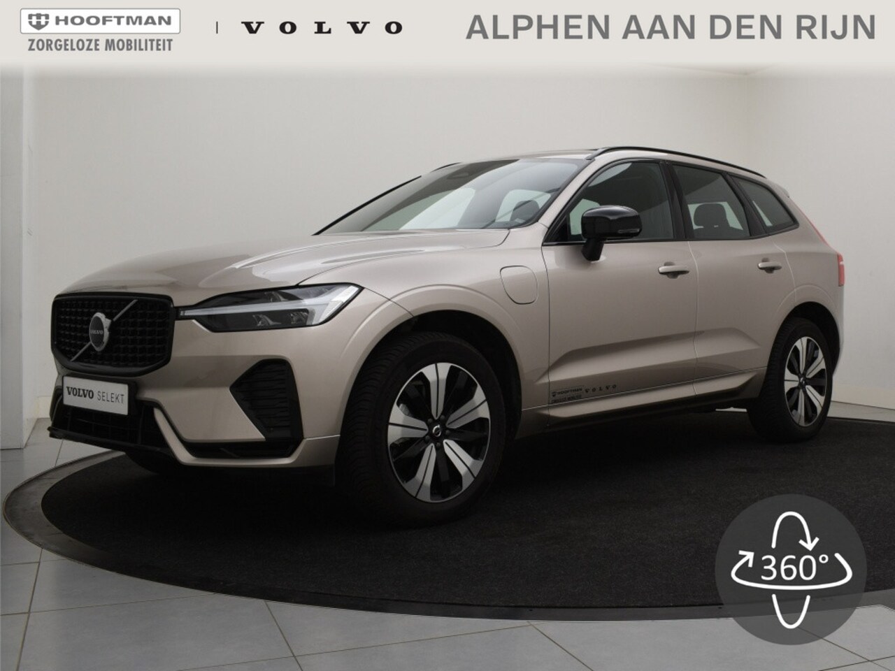 Volvo XC60 - T6 PLUG-IN HYBRID LONG RANGE PLUS DARK SCHUIFDAK HARMAN KARDON A - AutoWereld.nl