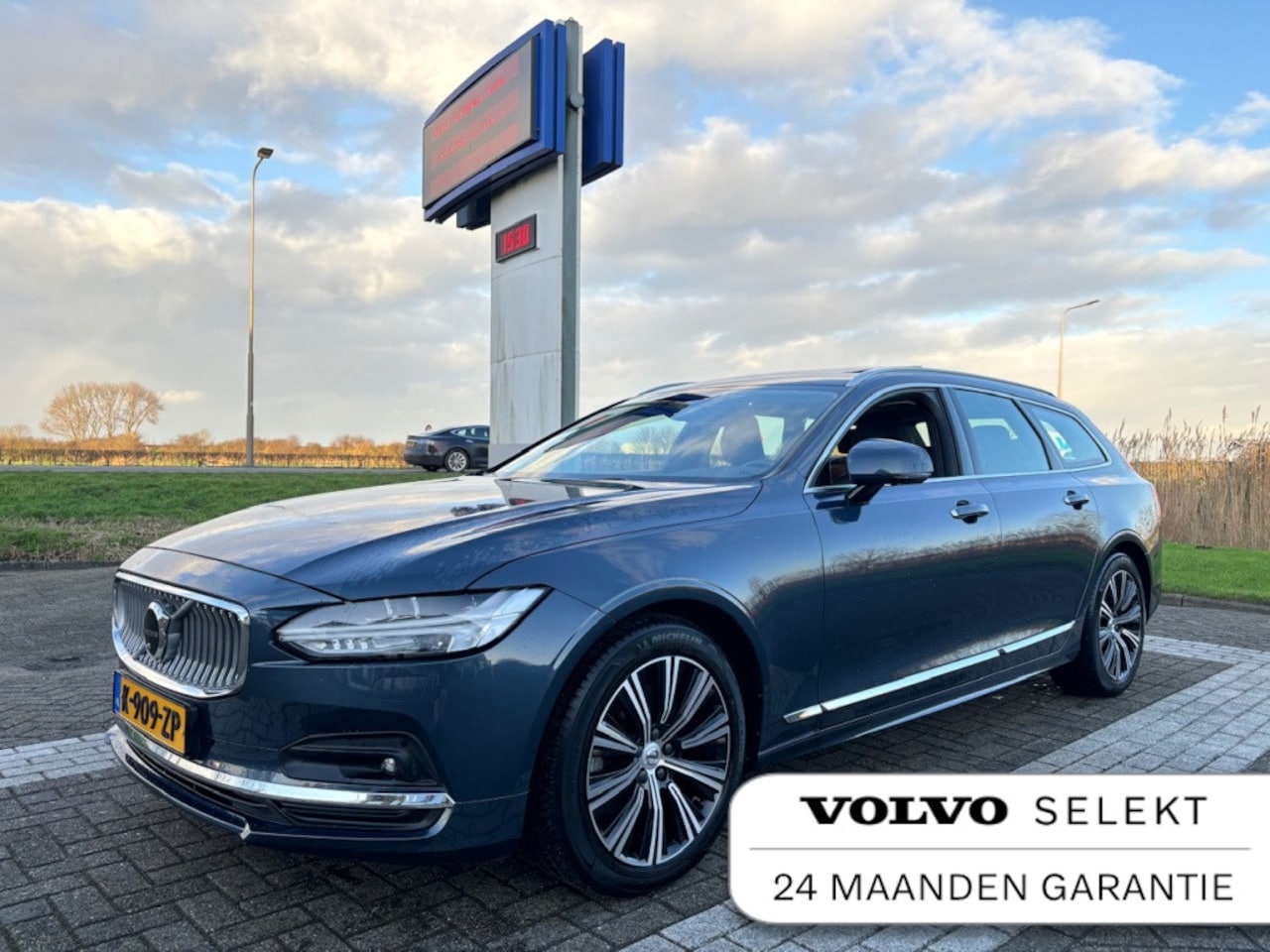 Volvo V90 - B4 Ultra Uitvoering Panodak Leder RTI Automaat - AutoWereld.nl