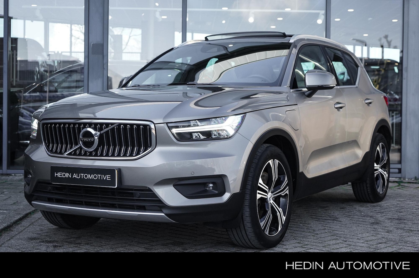 Volvo XC40 - 1.5 T5 Recharge Inscription | Plug-in Hybride | 1800 KG trekgewicht | Trekhaak elektrisch - AutoWereld.nl