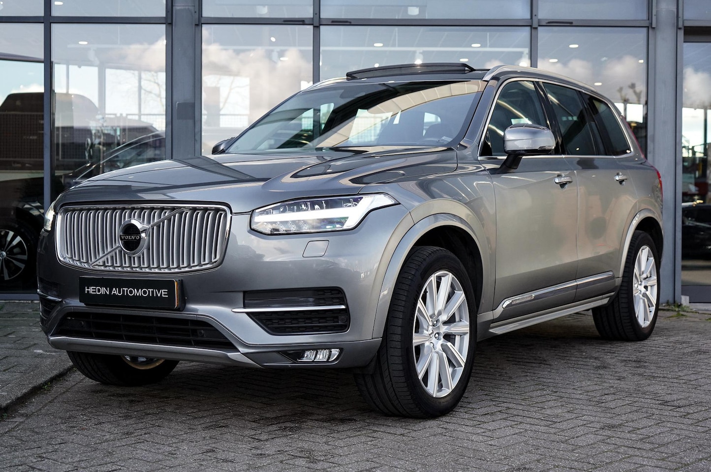 Volvo XC90 - T5 AWD Inscription | 7 zitplaatsen | 2400 kg trekgewicht + trekhaak elektrisch | Head-up d - AutoWereld.nl