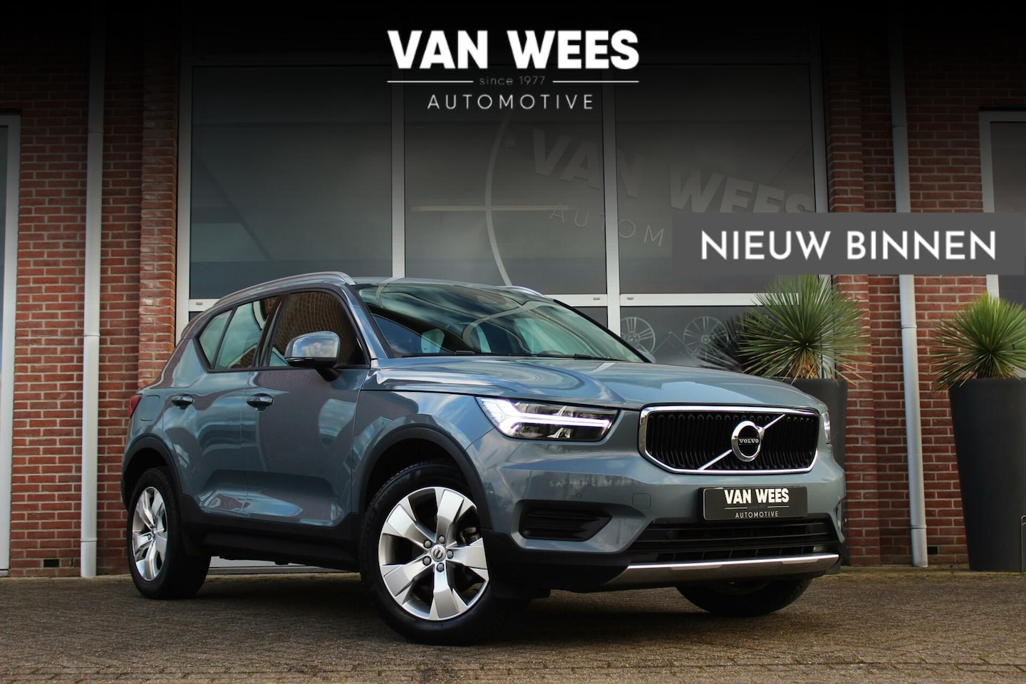 Volvo XC40 - 1.5 T3 Momentum Pro | NL auto | Inc btw | LED | Camera | Navi | 18 inch | Half leer | 163 - AutoWereld.nl