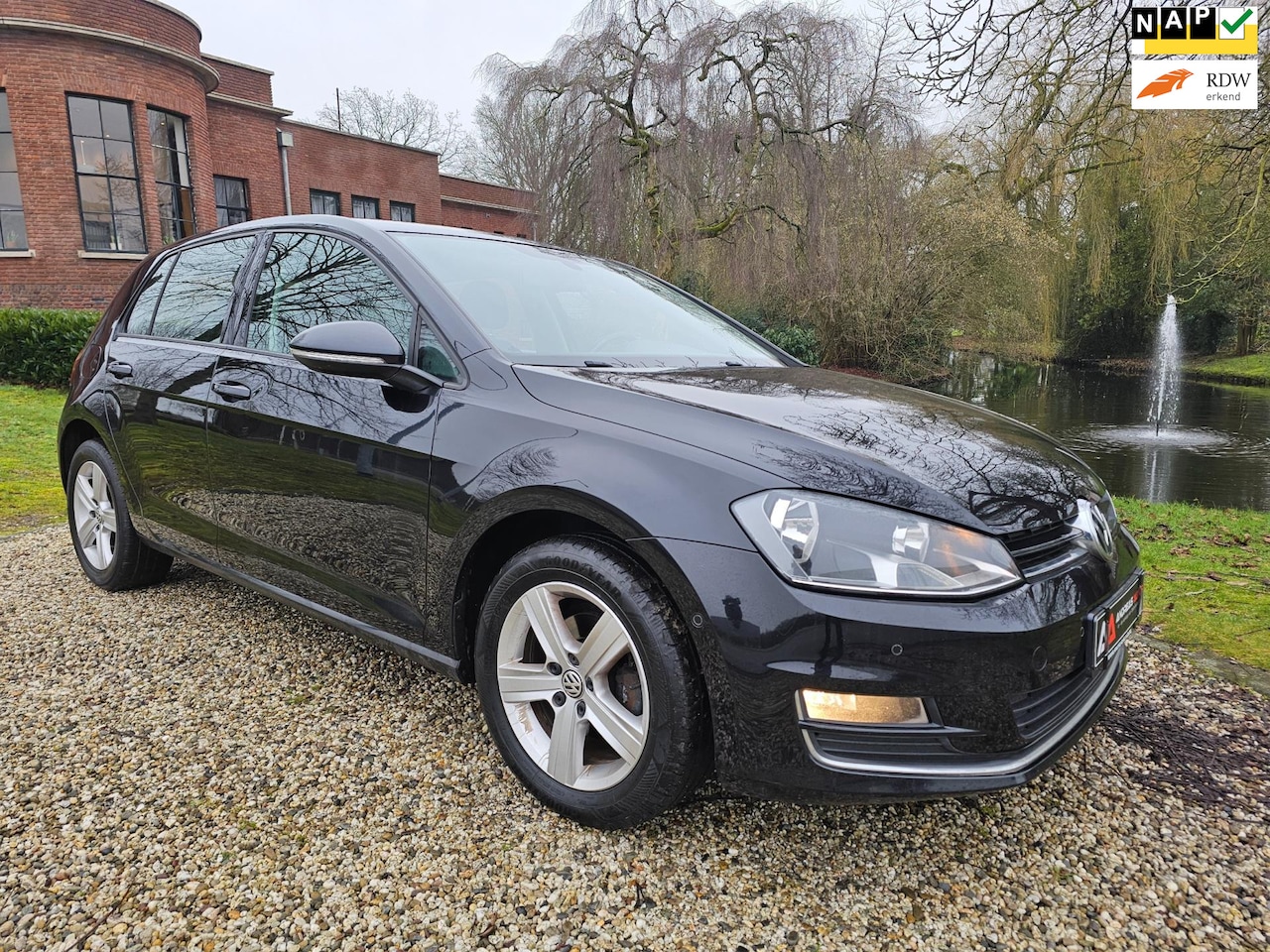 Volkswagen Golf - 1.6 TDI Highline 5-drs AIRCO/cruise - AutoWereld.nl