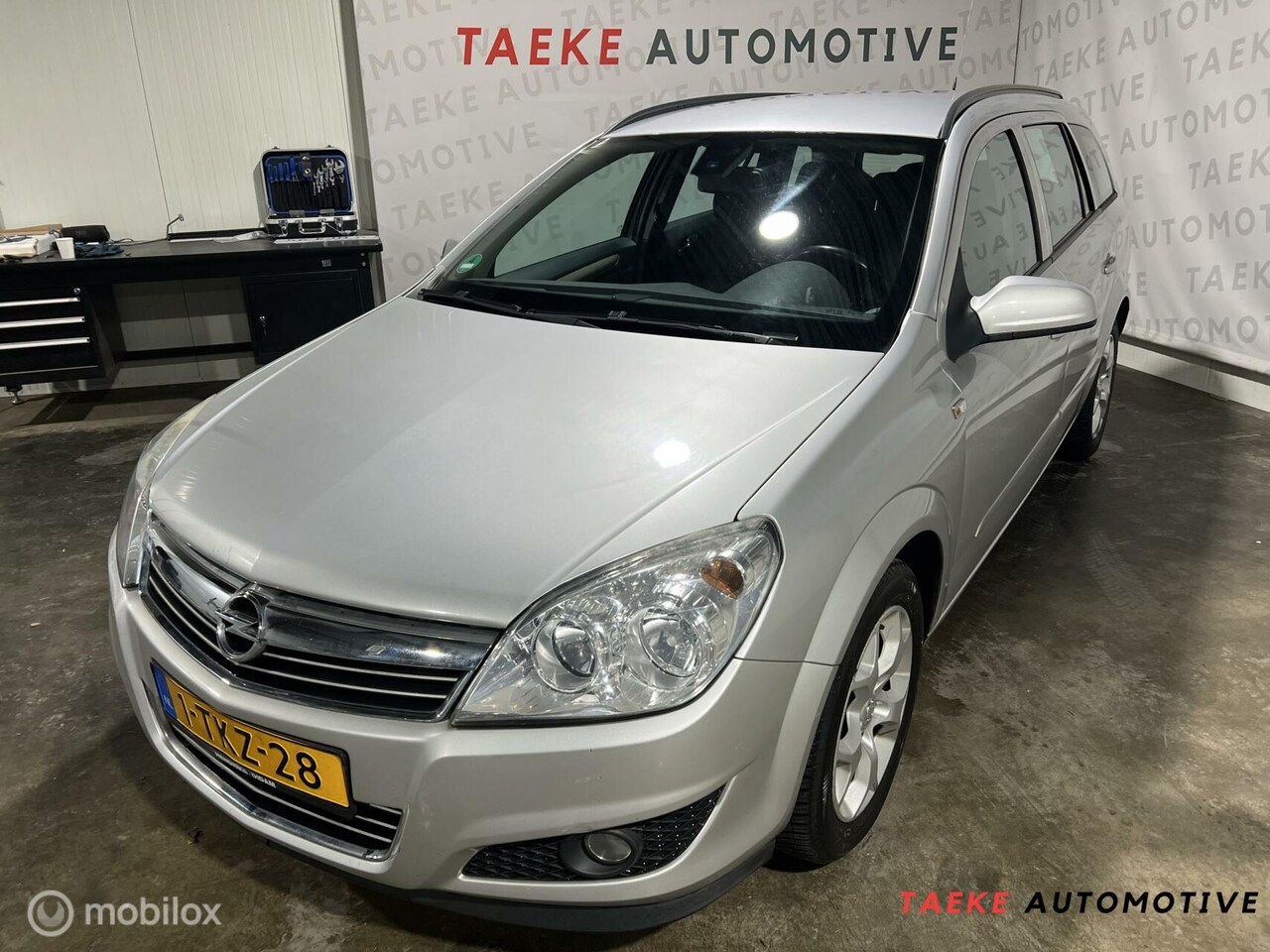 Opel Astra Wagon - 1.6 Essentia Climate/Cruise/1eEIG - AutoWereld.nl