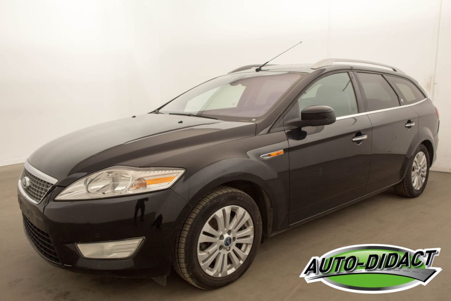 Ford Mondeo - 2.0 TDCI Leer - AutoWereld.nl