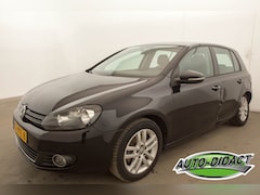 Volkswagen Golf - 1.4 TSI Highline Navi