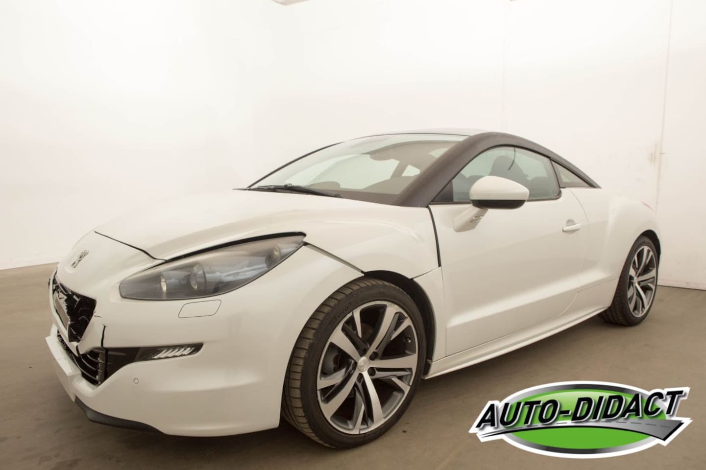 Peugeot RCZ - 1.6 THP 62.930 km - AutoWereld.nl