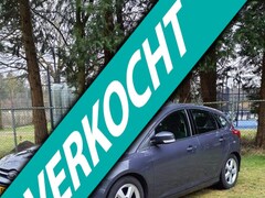 Ford Focus - 1.0 EcoBoost Trend grote Navigatie, N.A.P , rijdt super