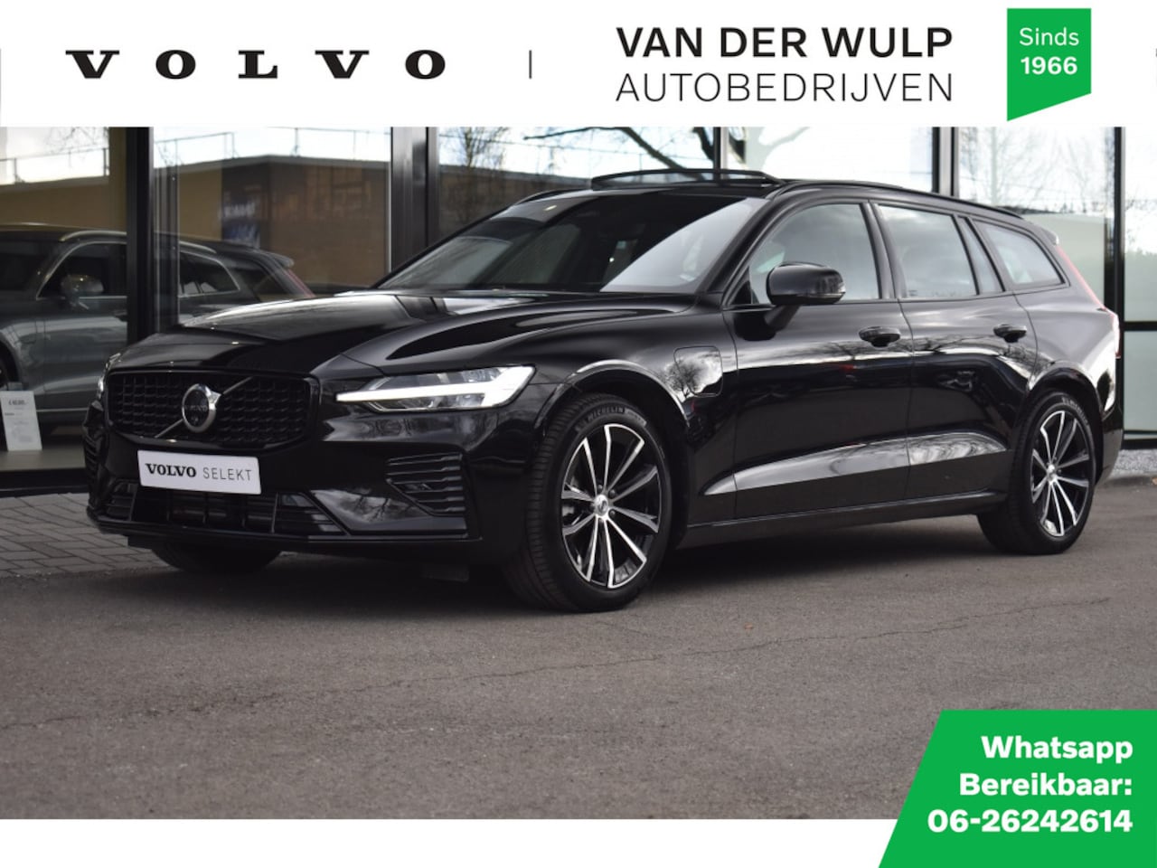 Volvo V60 - T6 350pk AWD Plus Dark | Schuifdak | 360 | Trekhaak | Harman/Kar - AutoWereld.nl