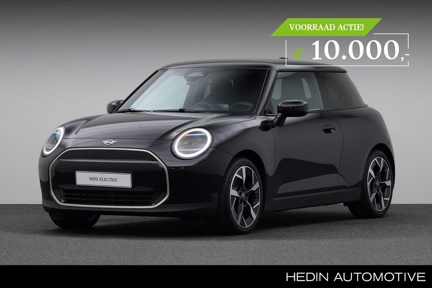 MINI Cooper - 3-deurs E | Favoured Trim | Pakket M | Panoramadak | Head-up Display | Verwarmde stoelen | - AutoWereld.nl