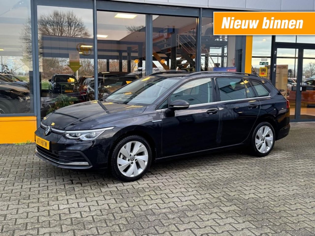 Volkswagen Golf - 1.5 eTSI 150 pk DSG Style - Navi - camera - apple/android - stoe - AutoWereld.nl