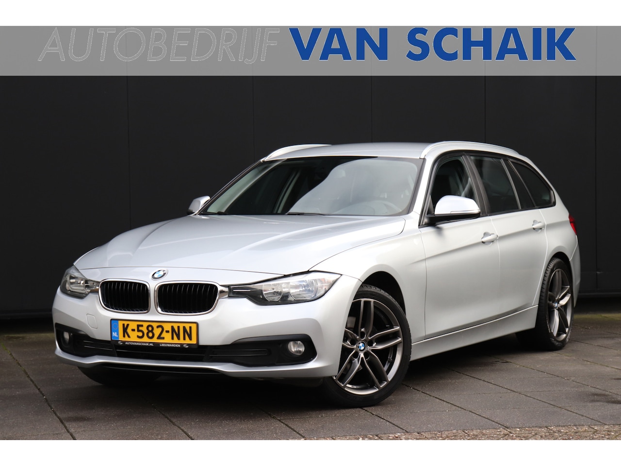 BMW 3-serie Touring - 316d Centennial High Executive | LEDER | PDC | TREKHAAK | NAVI | CRUISE | - AutoWereld.nl