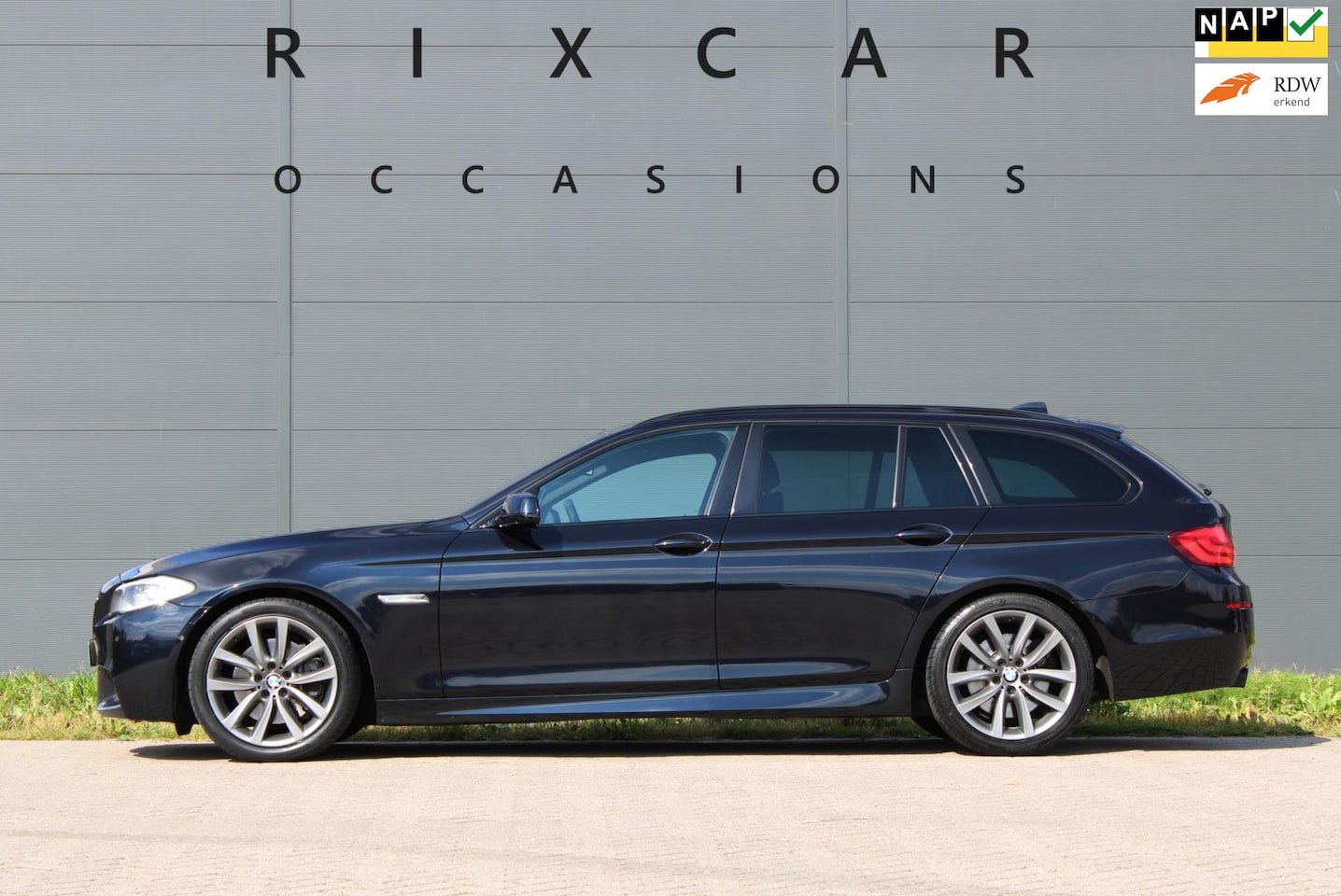 BMW 5-serie Touring - 535d High Executive M-Pakket Fineline Trekhaak - AutoWereld.nl