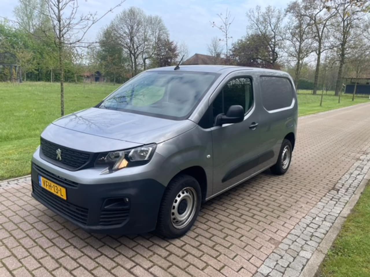 Peugeot Partner - 1.5 BlueHDI Premium | trekhaak | Navie | Cruiscontrol | - AutoWereld.nl