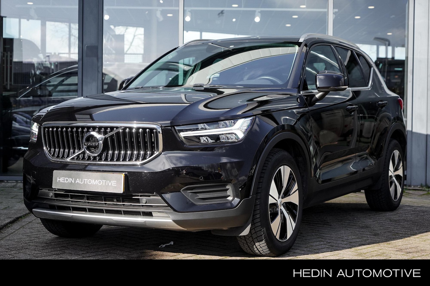 Volvo XC40 - 1.5 T4 Recharge Inscription Expression | Plug-in hybride | Automaat | 1800 KG TREKGEWICHT - AutoWereld.nl