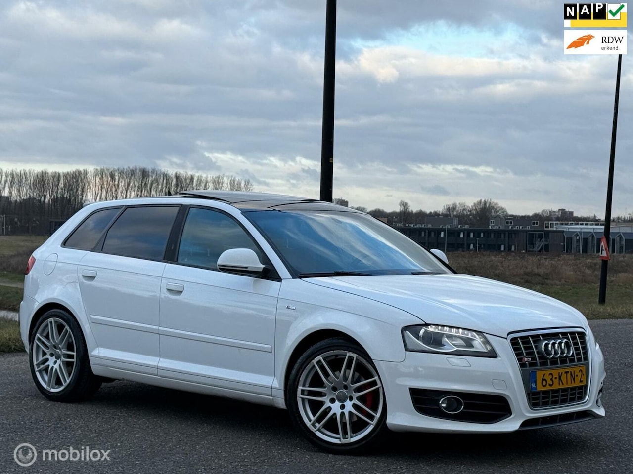 Audi A3 Sportback - 1.4 TFSI S3 Pakket|Pano|Xenon|Led|Nap|Boek - AutoWereld.nl