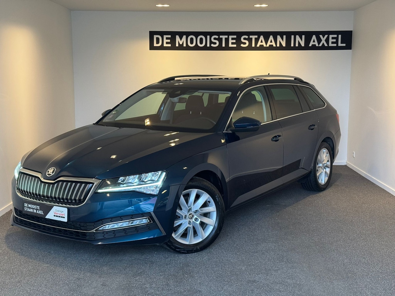 Skoda Superb Combi - 1.4 TSI iV Style - AutoWereld.nl