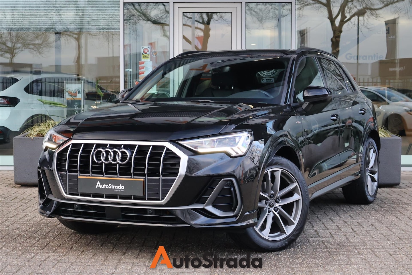 Audi Q3 - 35 TFSI S-LINE 150pk I Navi I Camera I Climate I Leder I Matrix LED - AutoWereld.nl