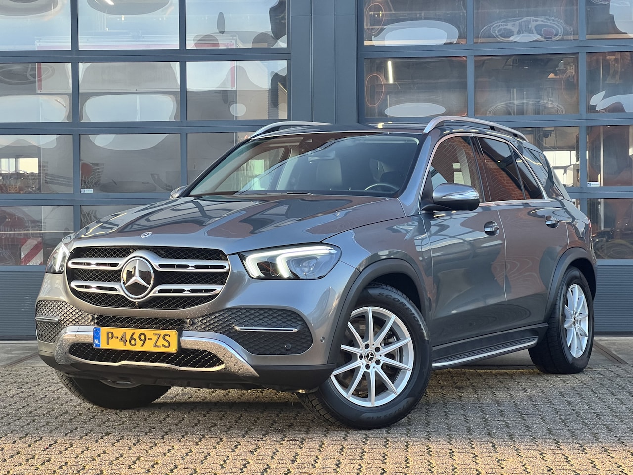 Mercedes-Benz GLE-Klasse - 350 e 4-Matic AMG Line Automaat | Distronic | Panoramadak | Trekhaak | Apple Carplay/ Andr - AutoWereld.nl