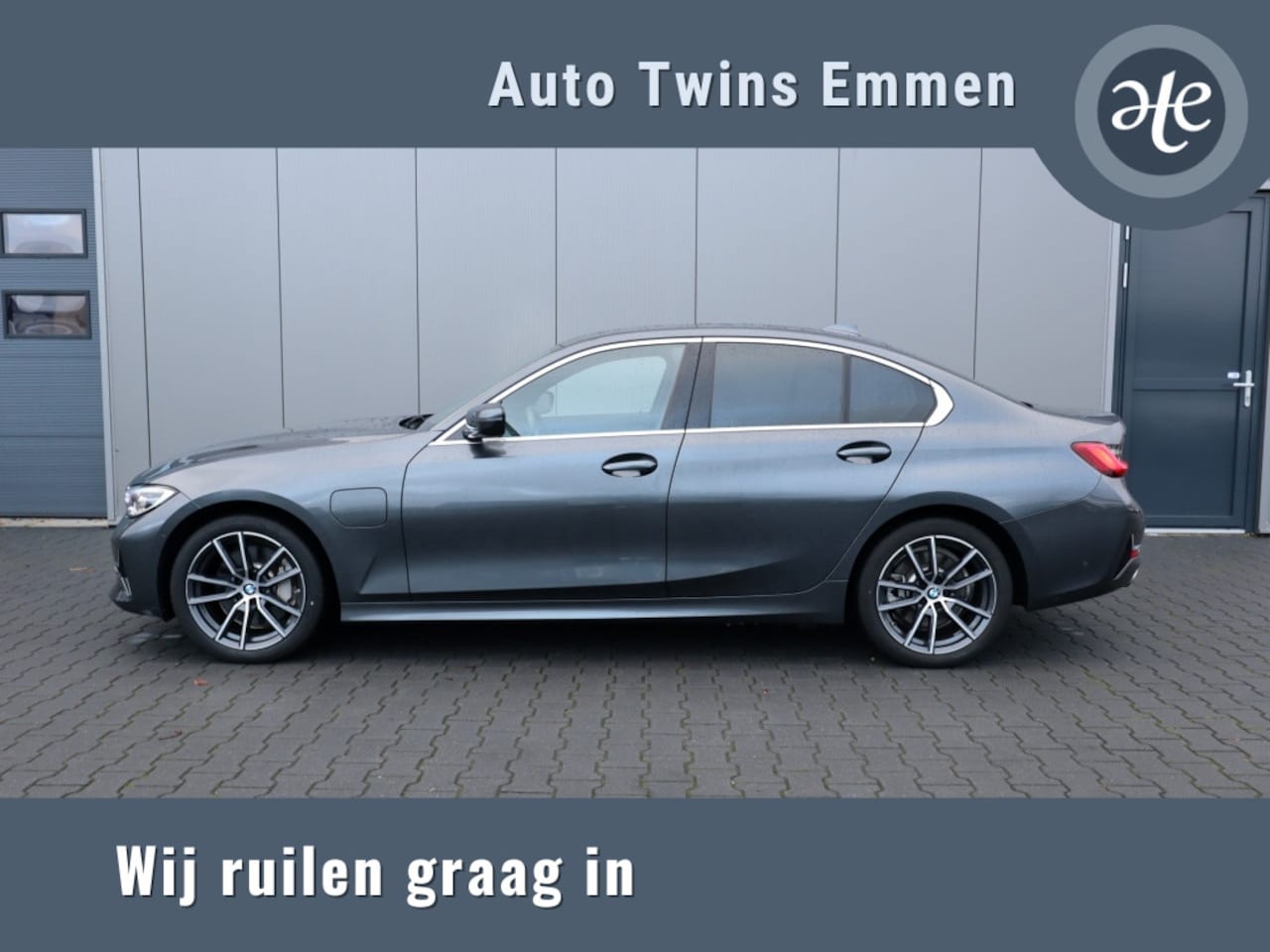 BMW 3-serie - 330e eDrive | M Sport | Camera | Adap. cruise | Led | Media - AutoWereld.nl