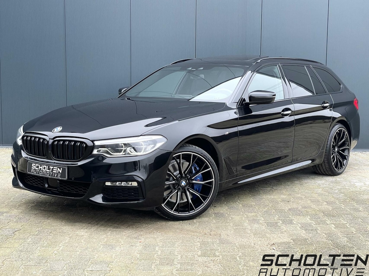 BMW 5-serie Touring - 540i xDrive M Sport Pano H&K HUD Leder Trekhaak Carplay Adaptive Drive - AutoWereld.nl