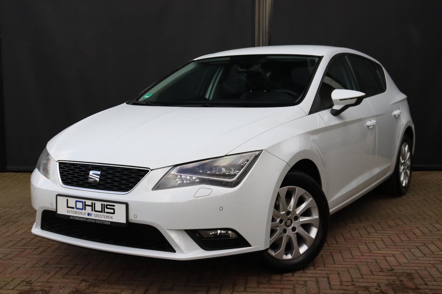 Seat Leon - 1.2 TSI DSG CruiseControl|BT-Audio|Stuurwielbediening - AutoWereld.nl