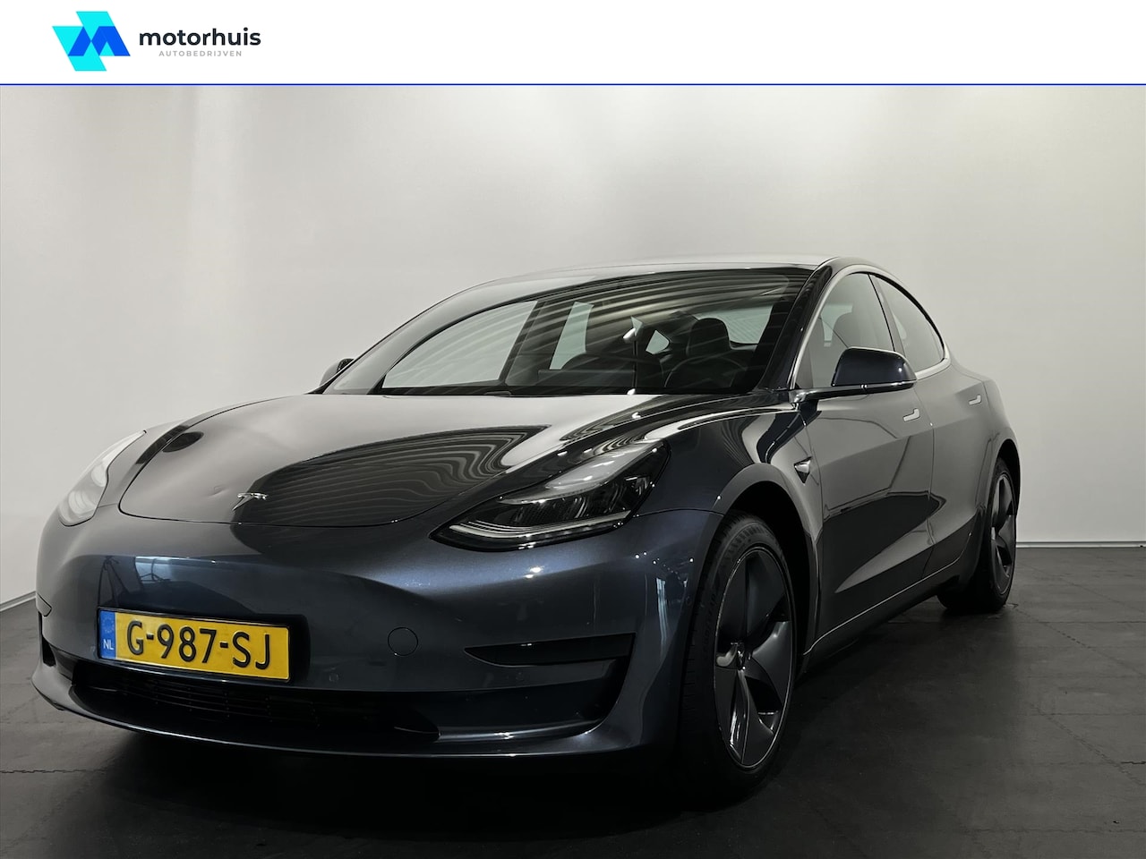 Tesla Model 3 - Standard Plus RWD | PANORAMA DAK | VERWARMBARE STOELEN - AutoWereld.nl