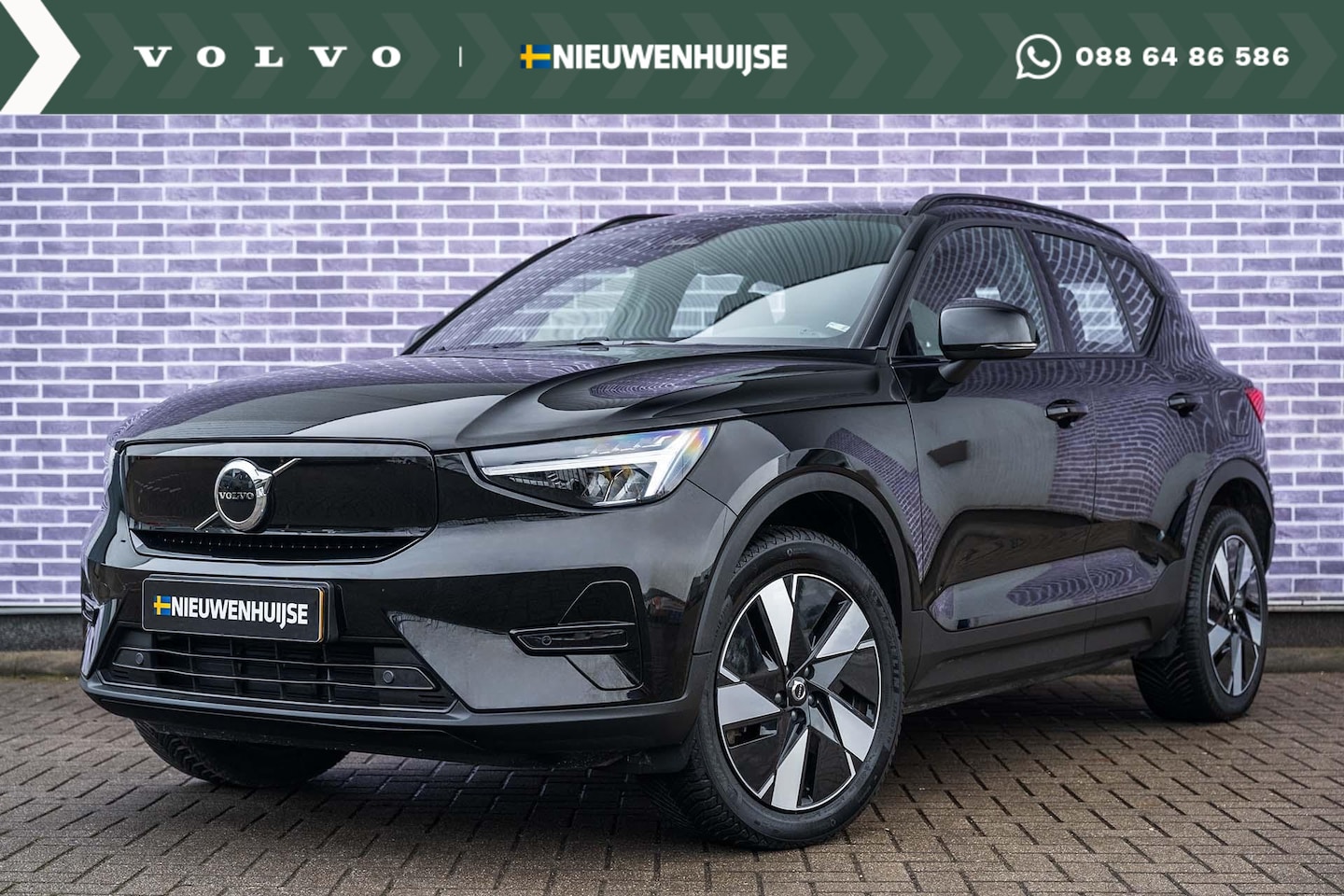 Volvo XC40 - Single Motor Extended Range Plus | Warmtepomp | Trekhaak | Keyless Entry | Google Maps | S - AutoWereld.nl