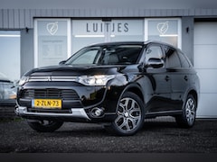 Mitsubishi Outlander - 2.0 PHEV Executive X-Line 4WD I Camera I Leder I NL-auto I 2e-eig I Dealer-o.h. I NAP