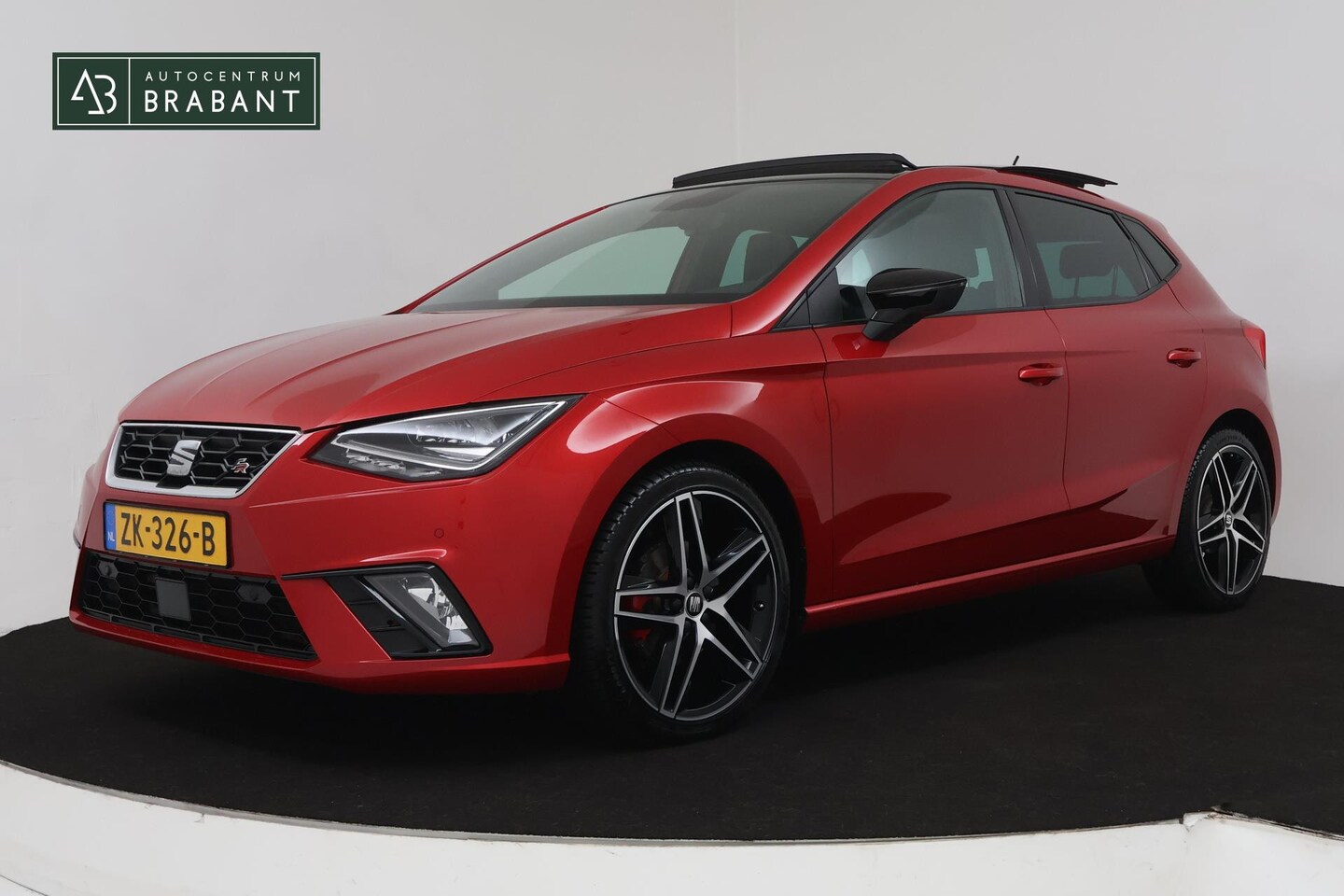 Seat Ibiza - 1.0 TSI FR Business Intense (PANORAMADAK, ADAPTIVE, LED, STOELV, CAMERA, PDC, VIRTUAL, NL- - AutoWereld.nl