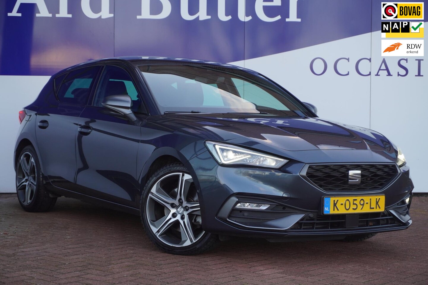 Seat Leon - 1.5 eTSI FR Launch Edition+Vitrual+Led+breed-navigatie+camera+leder+stoel&stuur-verw+kelle - AutoWereld.nl