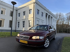 Volvo V70 - 2.4 SLECHTS 9.000 KM/JR GEREDEN