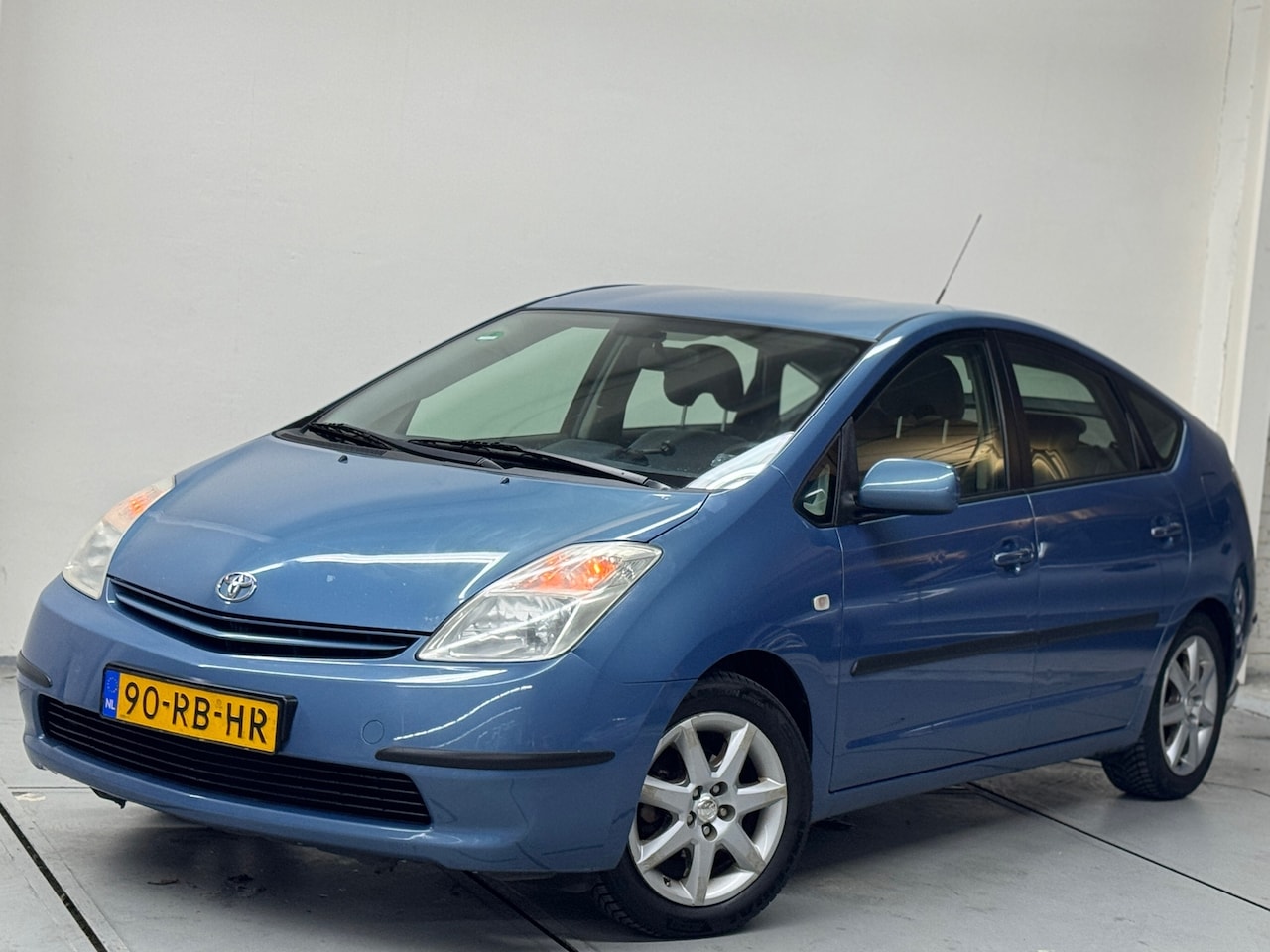 Toyota Prius - 1.5 VVT-i Comfort Cruise Nieuwe Apk - AutoWereld.nl