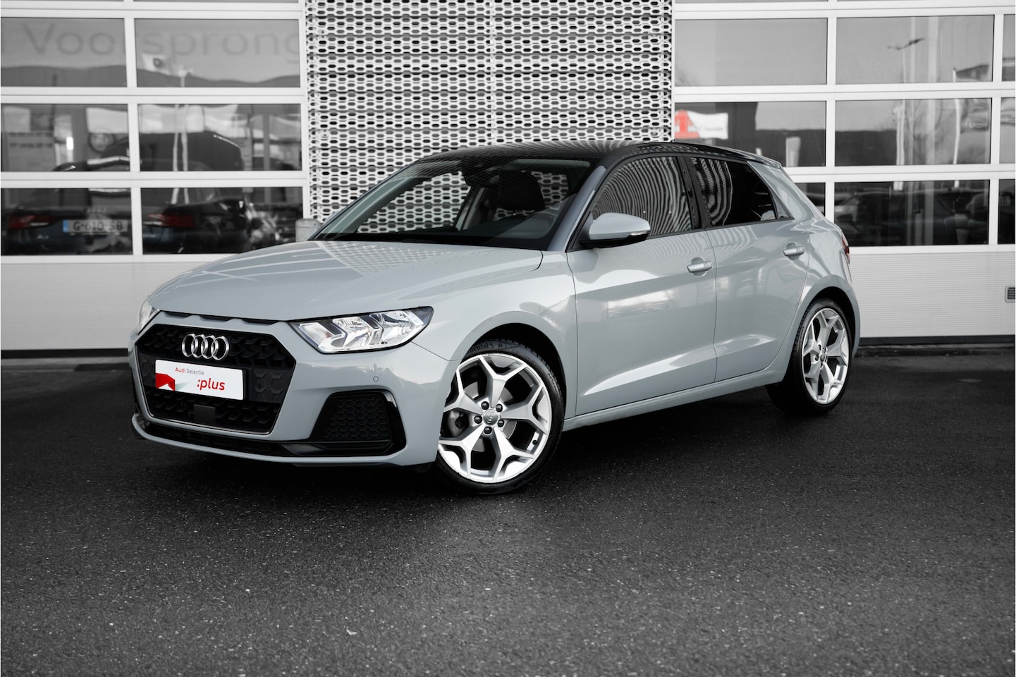 Audi A1 Sportback - 35 TFSI 150pk S Line | Parkeersensoren | Stoelverwarming | 18" - AutoWereld.nl