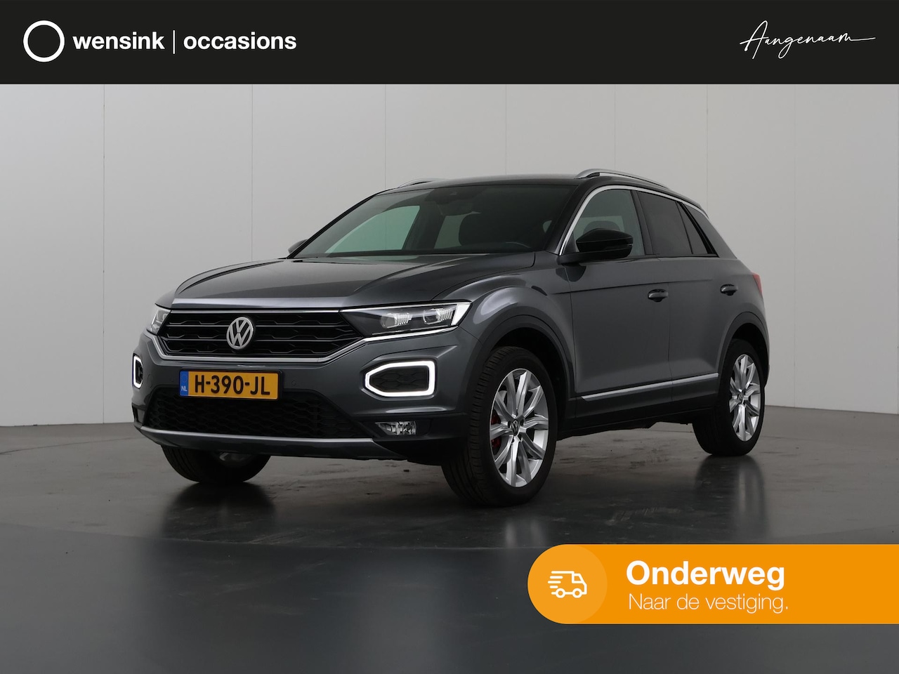 Volkswagen T-Roc - 1.5 TSI Sport | Trekhaak | Navigatie | Lederen Bekleding | Virtual cockpit| Stoelverwarmin - AutoWereld.nl