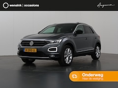 Volkswagen T-Roc - 1.5 TSI Sport | Trekhaak | Navigatie | Lederen Bekleding | Virtual cockpit| Stoelverwarmin