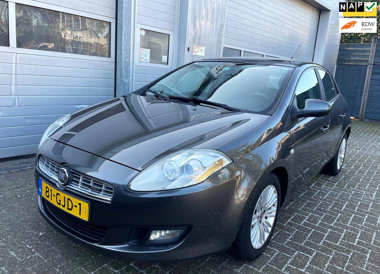 Fiat Bravo - 1.4 T-Jet Corporate 120 PK-Clima-Cruise-Panorama - AutoWereld.nl