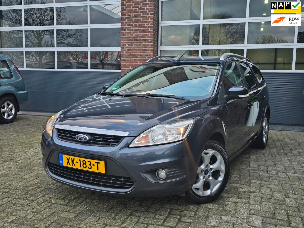 Ford Focus Wagon - 1.6 Titanium Apk |Navi |Station |Trekhaak - AutoWereld.nl