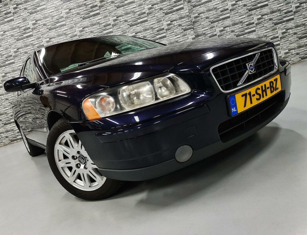 Volvo S60 - 2.4 Edition II Chrono * Navi*Trekhaak*Nieuwe APK*! - AutoWereld.nl