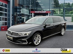 Volkswagen Passat Variant - 1.4 TSI DSG GTE TREKHAAK/CAMERA/NAVI/ACC/STOELVERW/E-KLEP