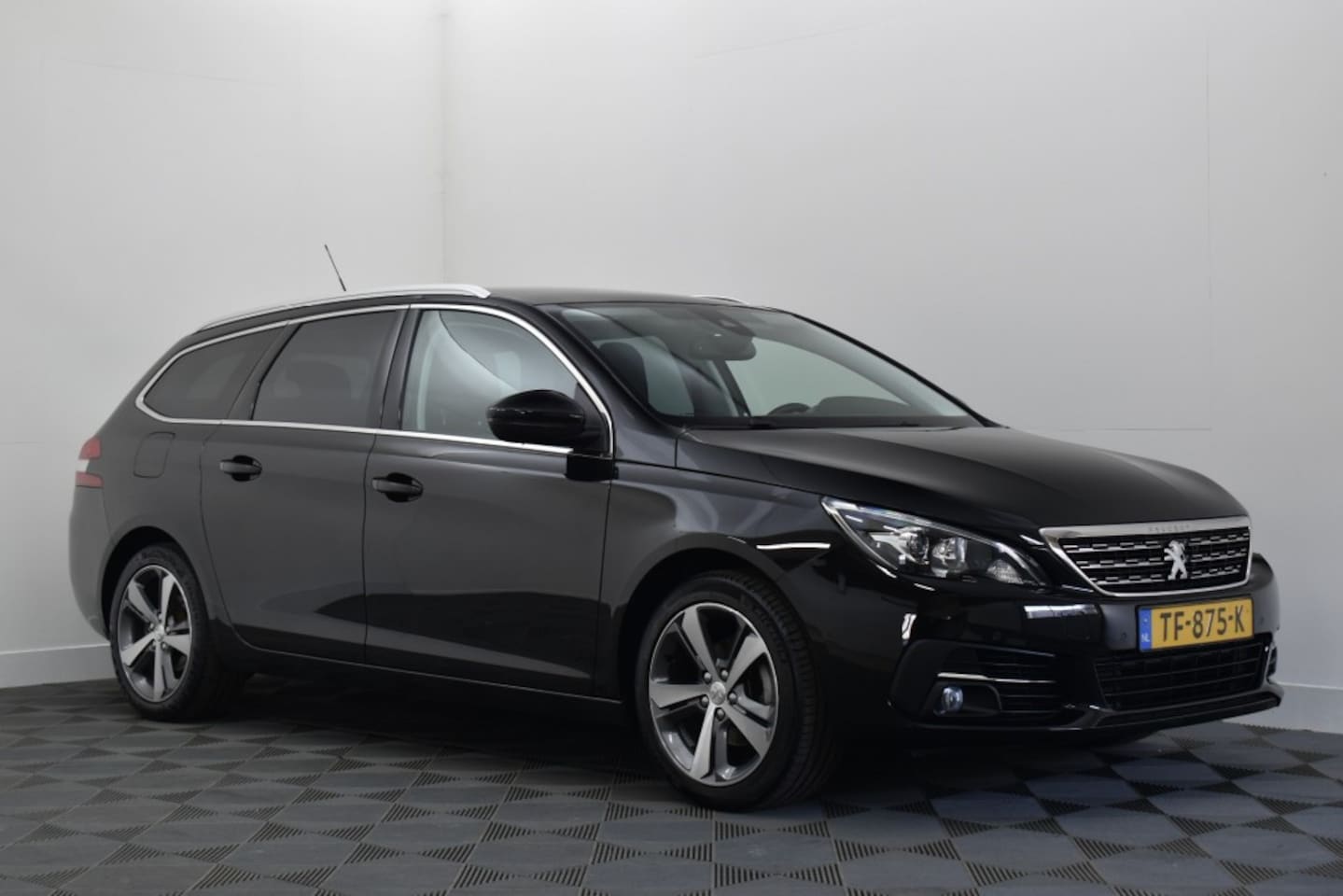 Peugeot 308 - SW 1.2 Puretech 130PK ALLURE - AutoWereld.nl