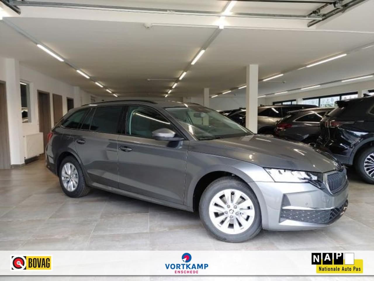 Skoda Octavia - 1.5 TSI MHEV DSG SELECTION TREKHAAK/CARPLAY/PDC/STOELVERW - AutoWereld.nl