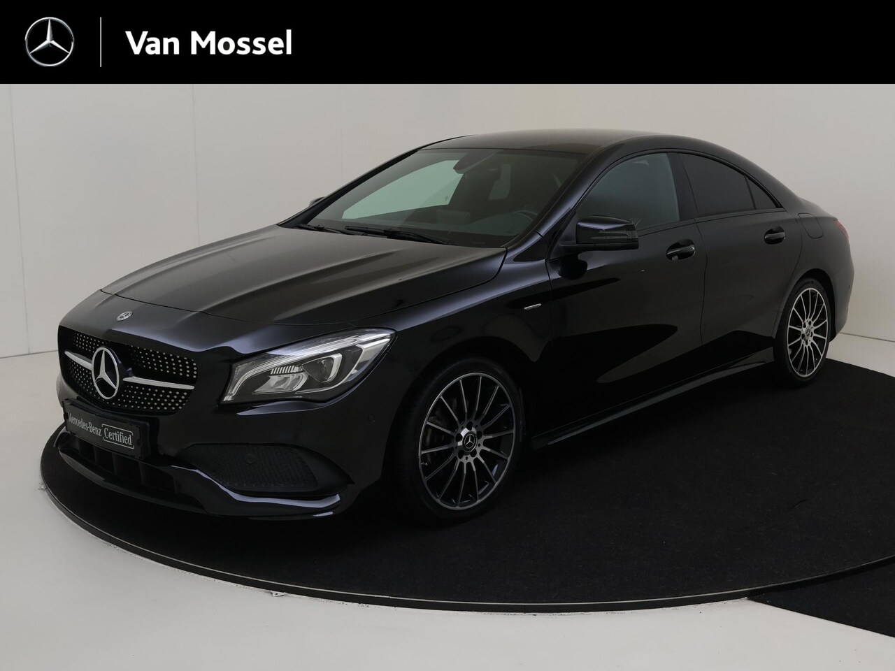 Mercedes-Benz CLA-Klasse - 180 AMG / Night pakket /18 Inch - AutoWereld.nl