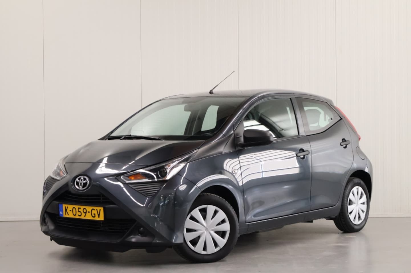 Toyota Aygo - 1.0 VVT-i x-fun 1.0 VVT-i x-fun - AutoWereld.nl