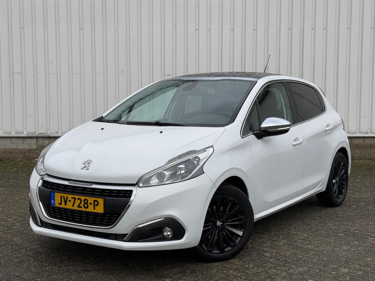 Peugeot 208 - 1.2 PureTech Allure Navi,Pano,Camera,Clima,Cruise,PDC,NAP,2e eigenaar,Lmv,Apk tot 06-2025 - AutoWereld.nl