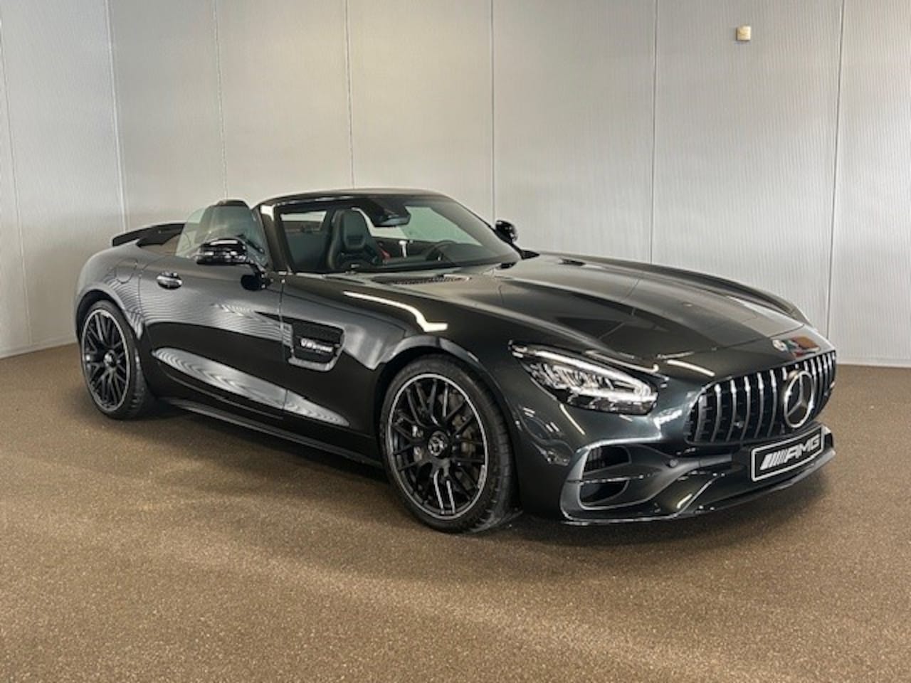 Mercedes-Benz AMG GT Roadster - 4.0 Face Lift-AIRSCARF-DISTR.-KEYLESS-NIGHT-ZEER COMPLEET - AutoWereld.nl