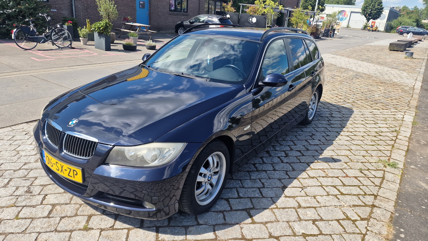 BMW 3-serie Touring - 318i High Executive - AutoWereld.nl